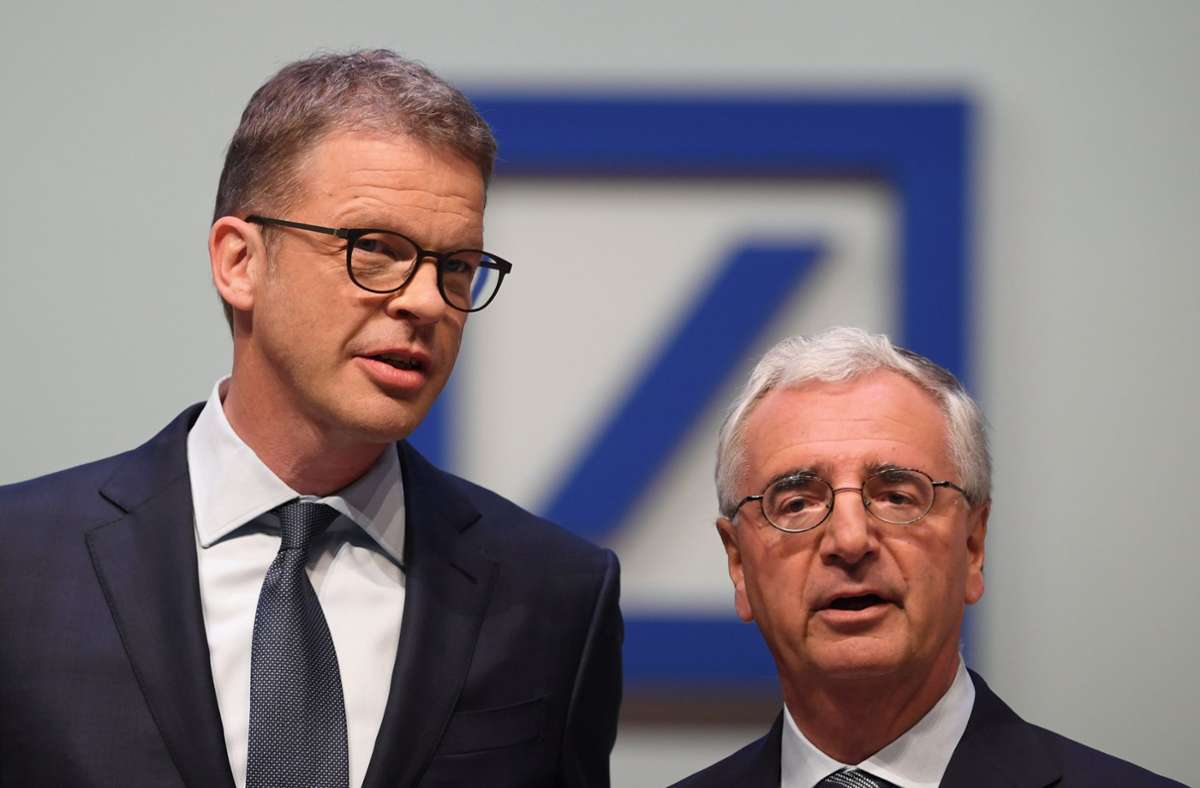 Deutsche-Bank-Chef Christian Sewing und der Aufsichtsratsvorsitzende Paul Achleitner. Foto: dpa/Arne Dedert