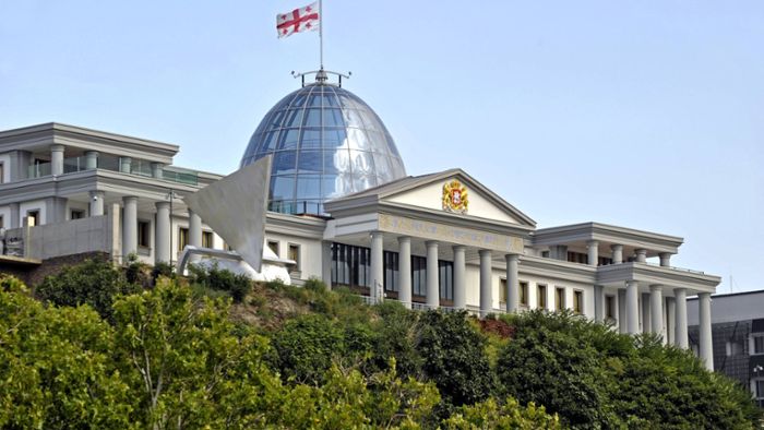 Hat CDU Reichstag mit georgischem Präsidentenpalast verwechselt?