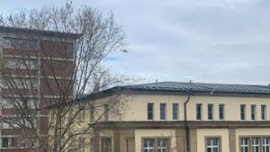 Stuttgart-Mitte: Hubschrauber kreist auffällig lange über Klinikum – das ist der Grund
