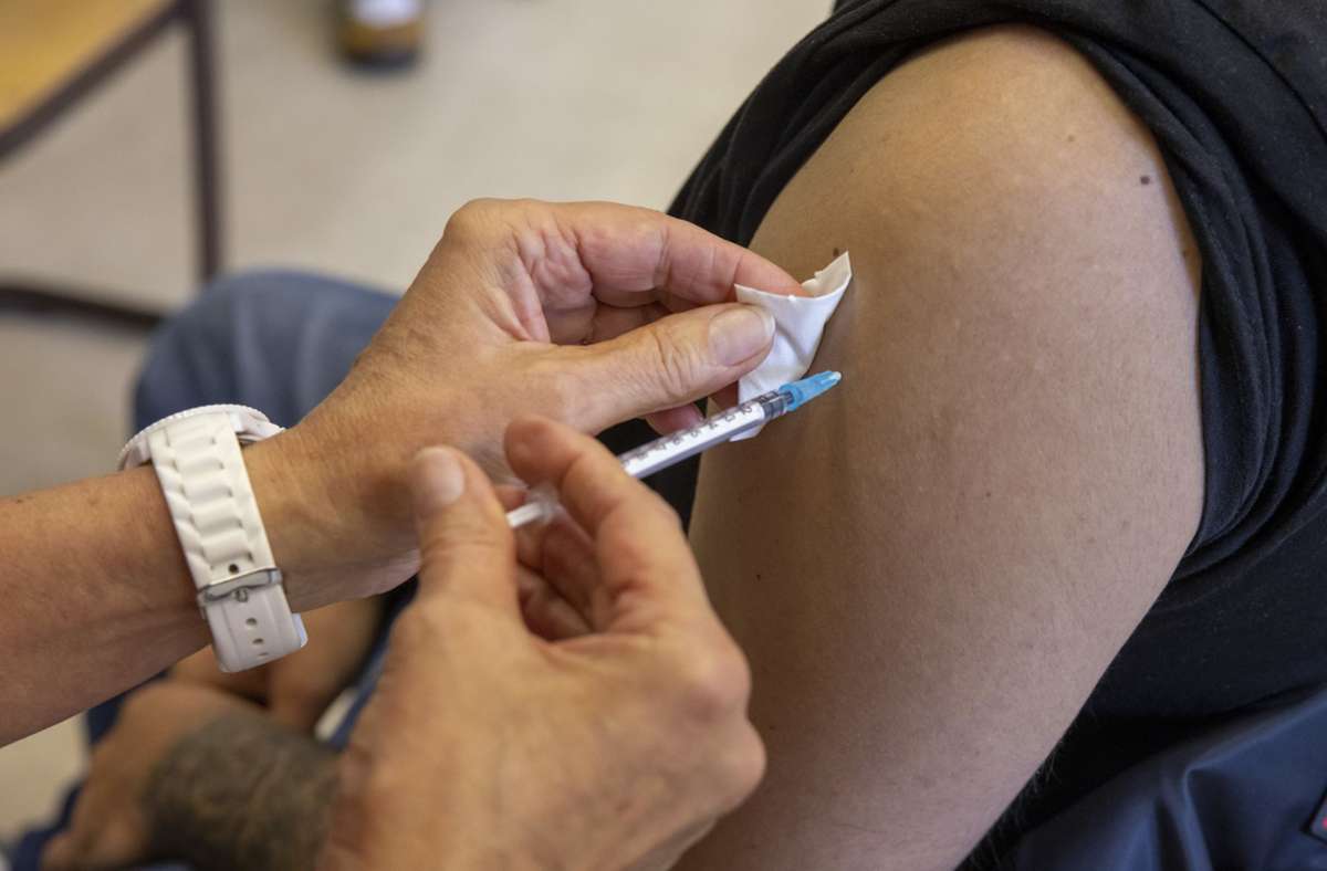 Studie zu Corona-Impfstoff: Schutz vor Ansteckung lässt nach Monaten etwas nach