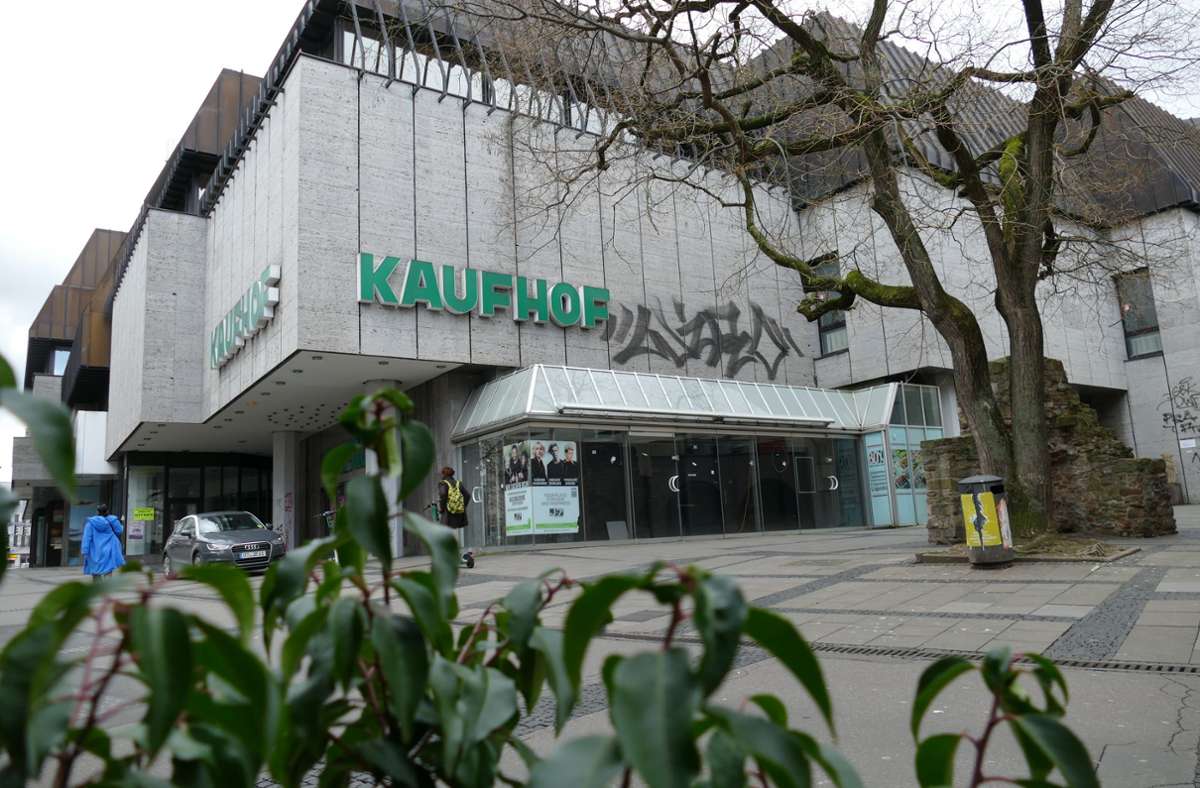Kaufhof in Bad Cannstatt: Abrissgegner:  Gebäude soll Parkplätzen geopfert werden