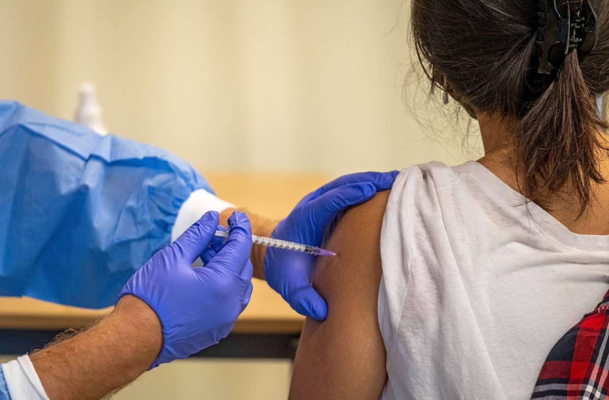 Die Impfung von Jugendlichen ist ein komplexes Thema. Foto: Imago Images/Rolf Zoellner