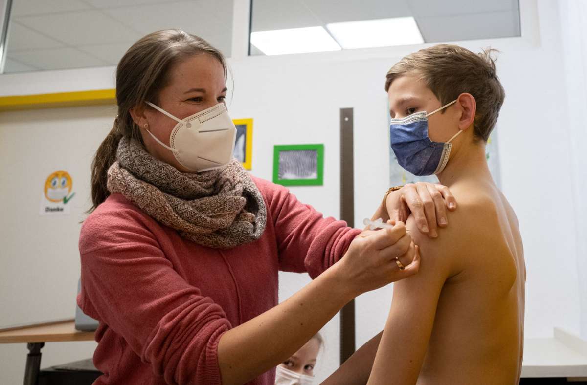 Für Kinder komme dabei der Biontech-Impfstoff in Frage. Foto: dpa/Bernd Weißbrod