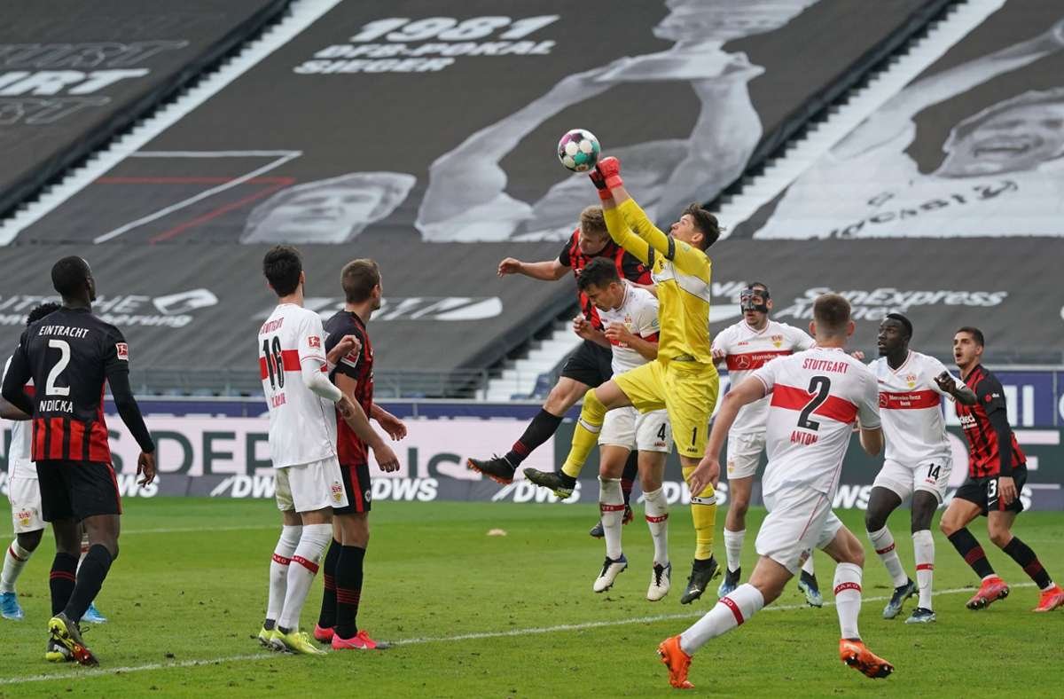 Für einen Sieg hat es nicht gereicht, doch auch mit einem Unentschieden gegen Eintracht Frankfurt sind die Fans des VfB Stuttgart zufrieden.