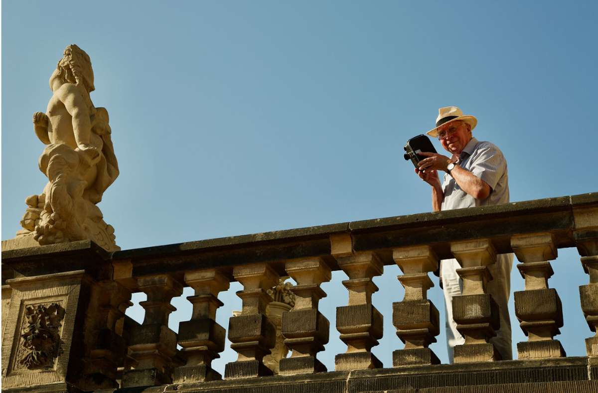 Ernst Hirsch, bekannt als „das Auge von Dresden“. Seine Sammlung historischer Filmaufnahmen aus Dresden ist international gefragt.
