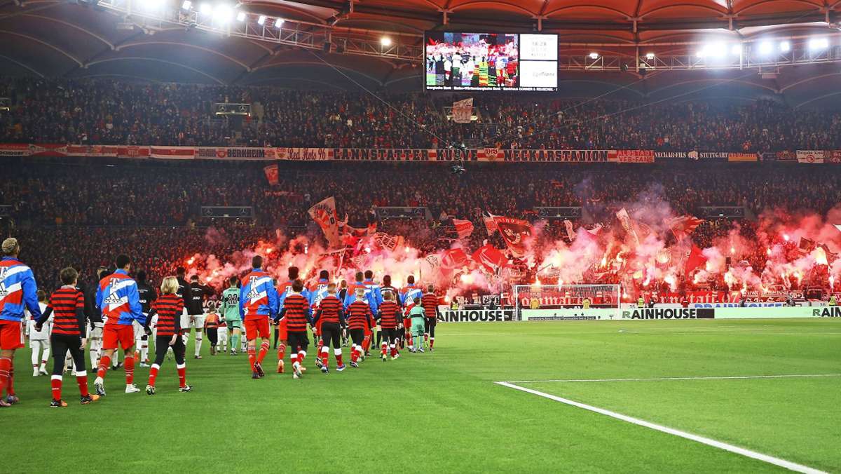 VfB Stuttgart gegen FC Bayern: Welche Folgen die massive Pyroshow im Südschlager hat