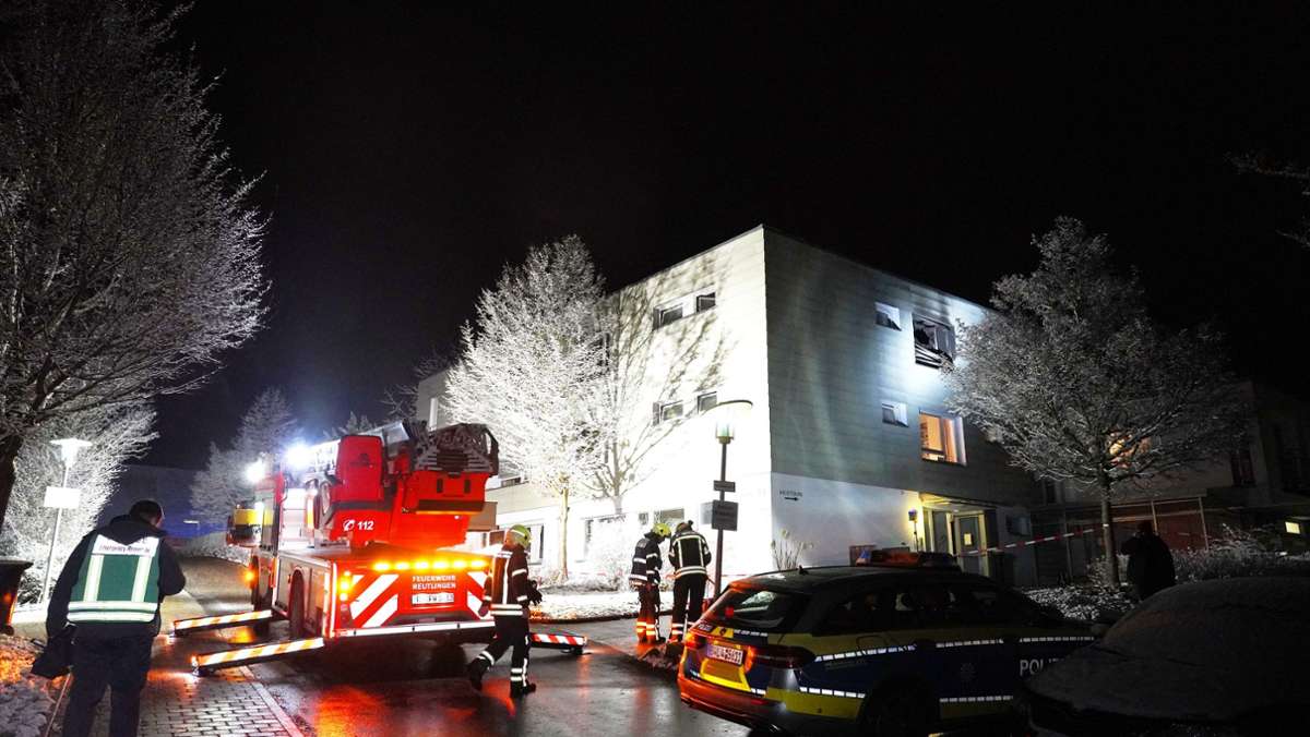 Drei Tote bei Brand in Reutlinger Pflegeheim: Suche nach Ursache für tödliches Feuer beginnt