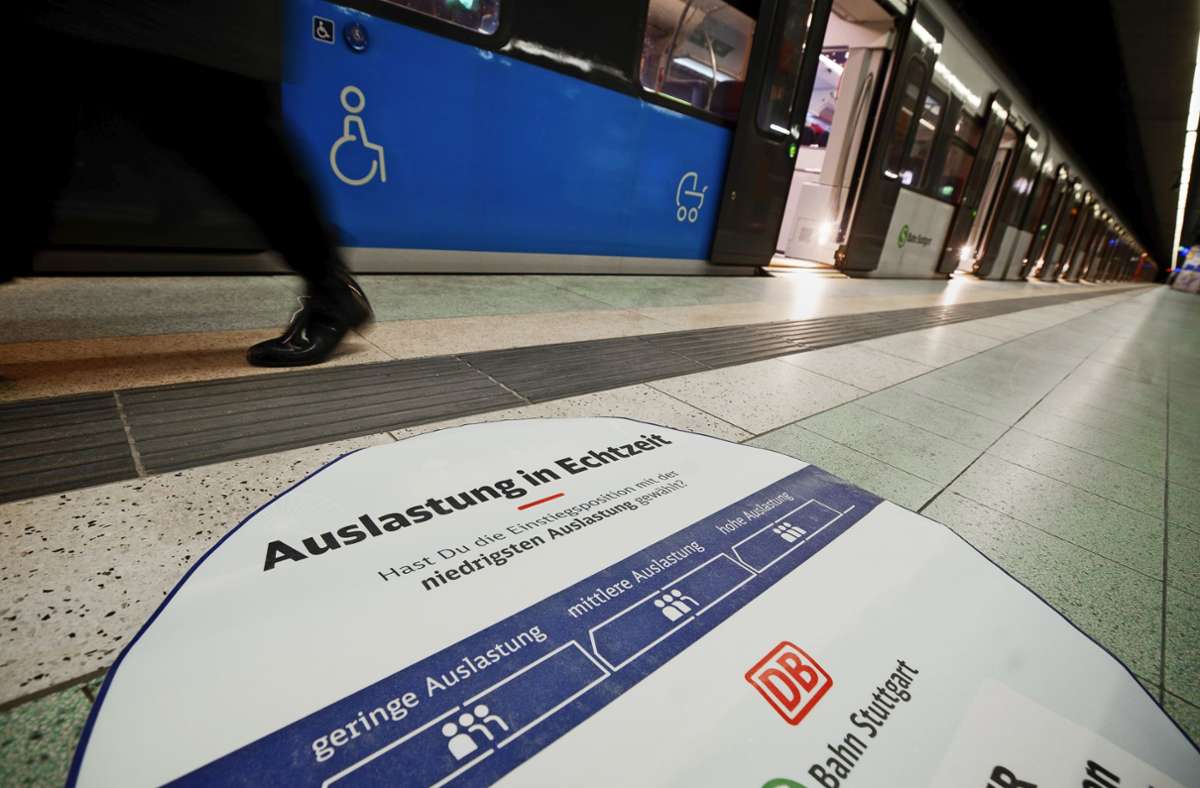 Bahnfahren in  Stuttgart: Die S-Bahn sagt jetzt, wo noch Platz frei ist