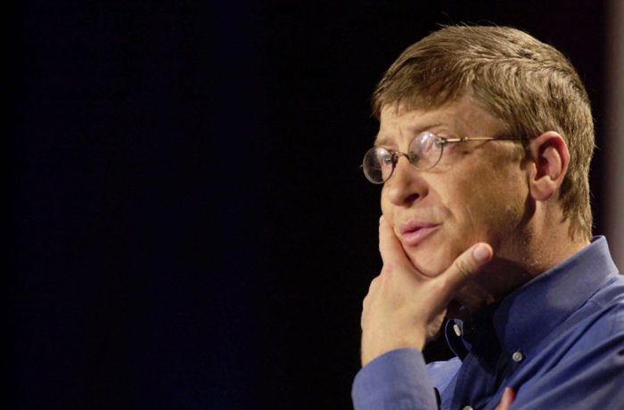 Verschwörungstheorien zum Coronavirus: Was Bill Gates, 5G oder Russland  angestellt haben sollen