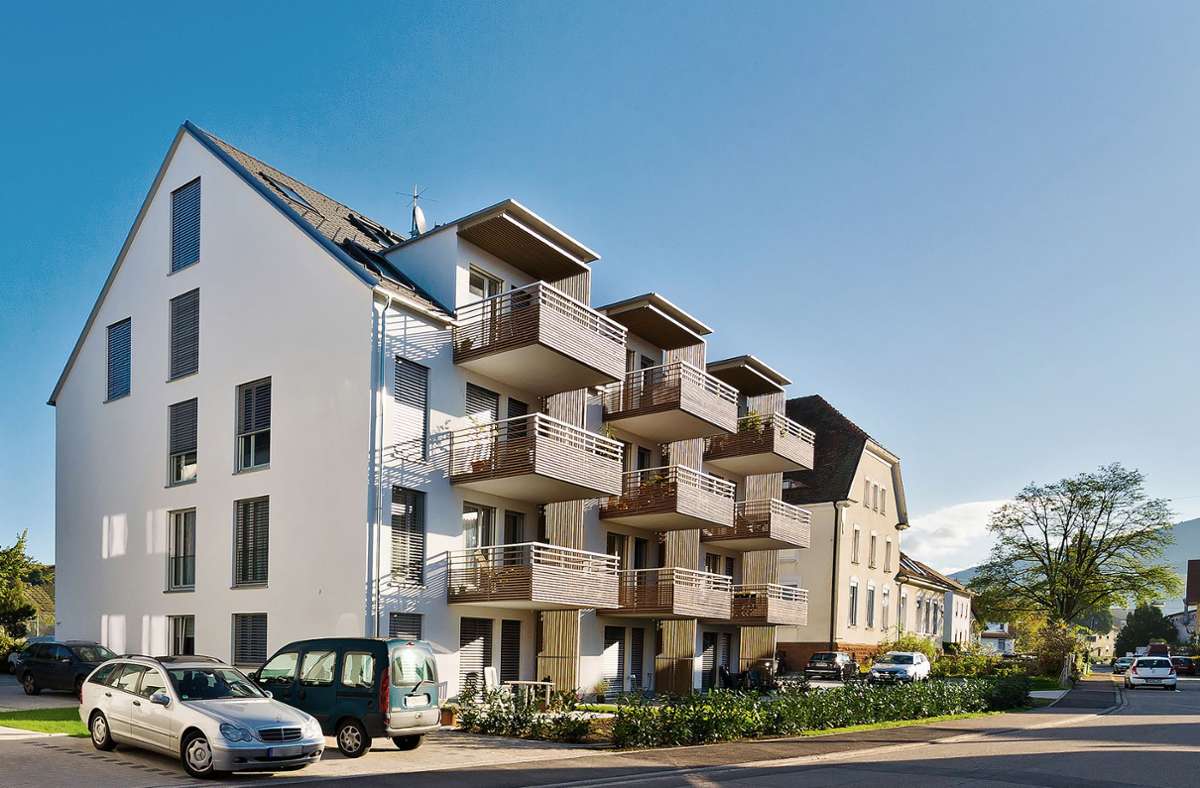 Wohnungsbau einer projektierten Baugemeinschaft in der Ortsmitte von Buchholz, einem Teilort der Stadt Waldkirch, mit zwölf Wohnungen. Rund 2450 Euro kostete der Quadratmeter Wohnfläche  im Schnitt.