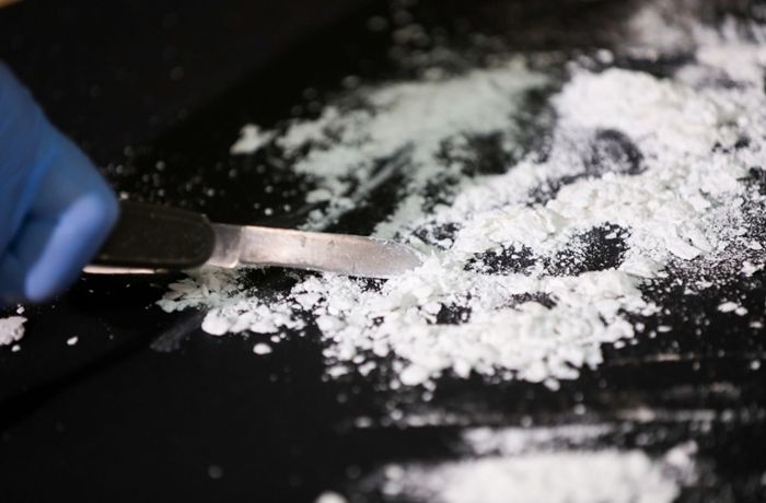 Polizeikontrolle im Kreis Calw: Fahrer auf Kokain – Beifahrer hat Gras und gefälschtes Rezept dabei