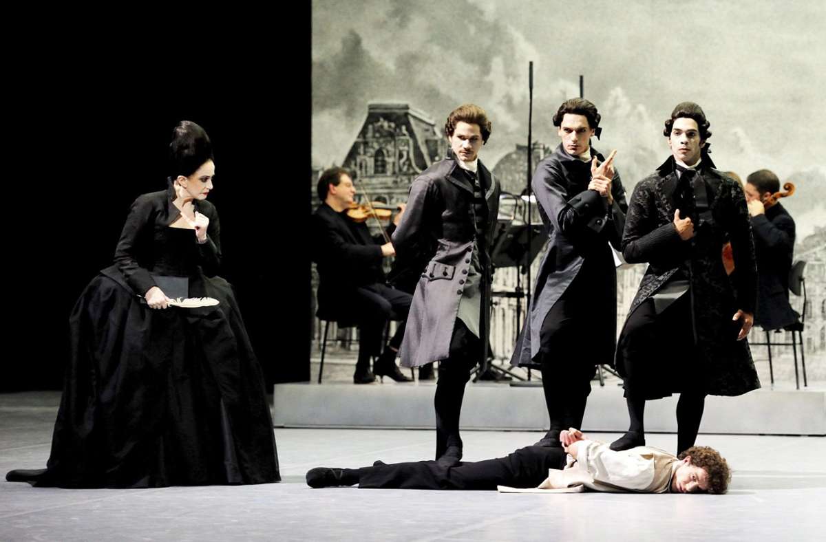 2012 gab es ein letztes abendfüllendes Ballett zum Abschied aus Stuttgart: Im Tanzkrimi „Das Fräulein von S.“ spielte auch Marcia Haydée mit.