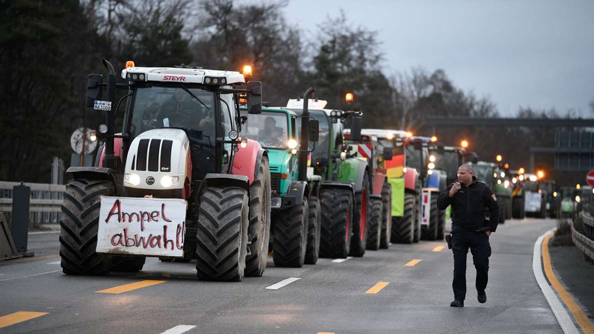Demonstrationen: Journalistenverband kritisiert Bauernproteste vor Medienhäusern