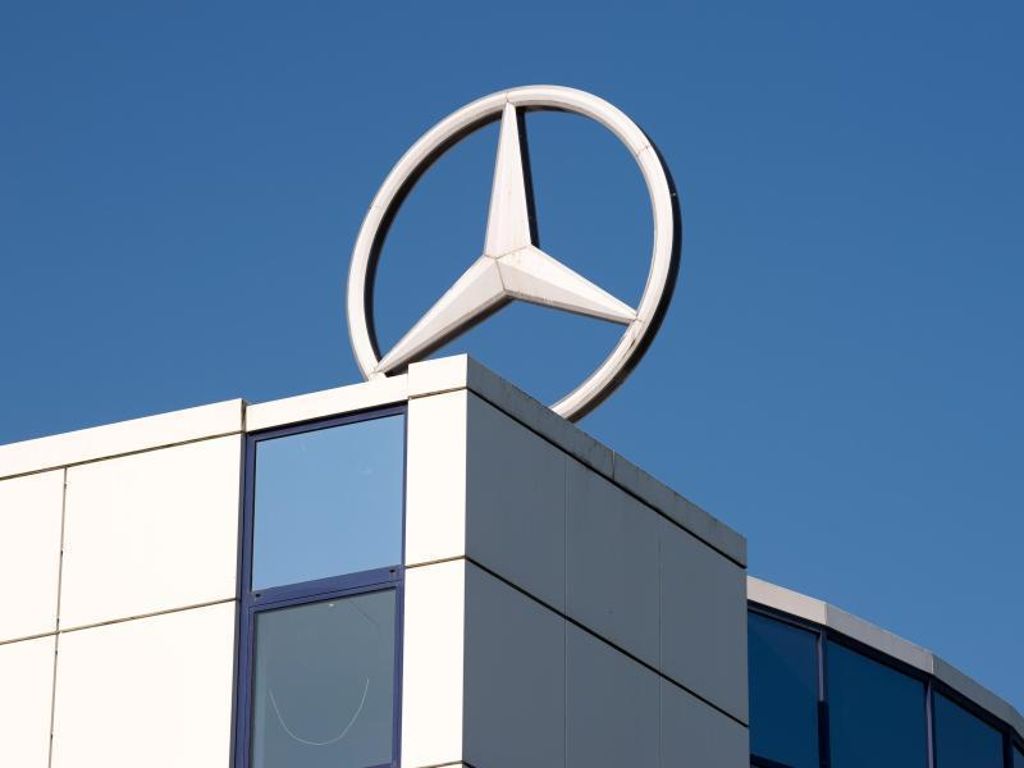 Daimler verkauft mehr Mercedes-Benz und weniger Smart