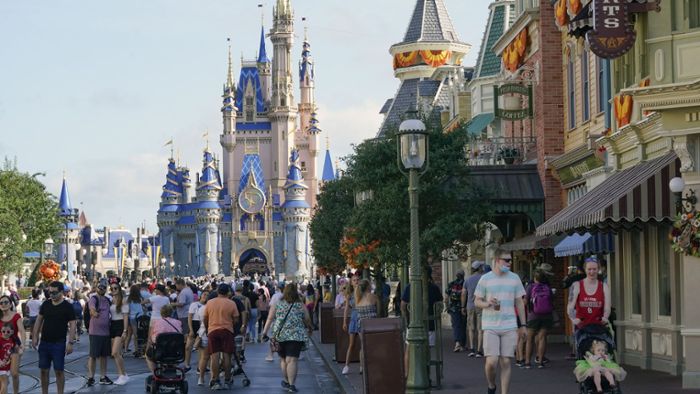 Disney baut jetzt „Disney-Dörfer“
