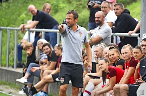 Heiko Gerber gibt bei den Fußballerinnen des VfB Stuttgart die Richtung vor. Und diese heißt Aufstieg in die Regionalliga. Foto: /Herbert Rudel