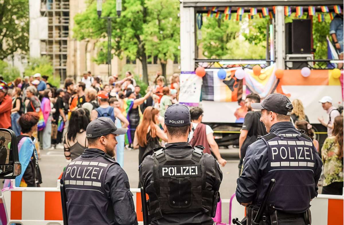 CSD in Stuttgart: Staatsschutz ermittelt gegen Angreifer