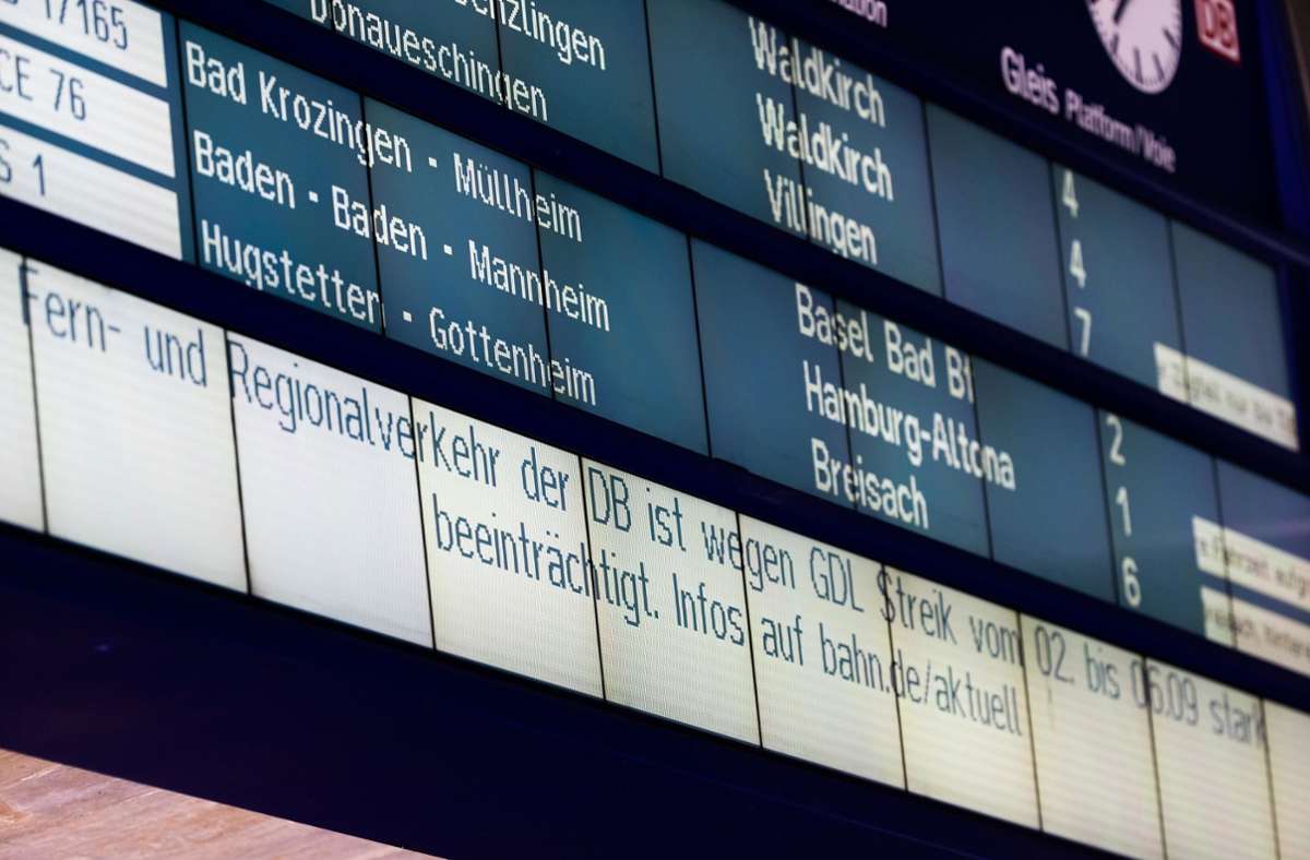 Bahnstreik in Baden-Württemberg: Neue Woche, alter Streik - weiter Probleme für Pendler und Reisende