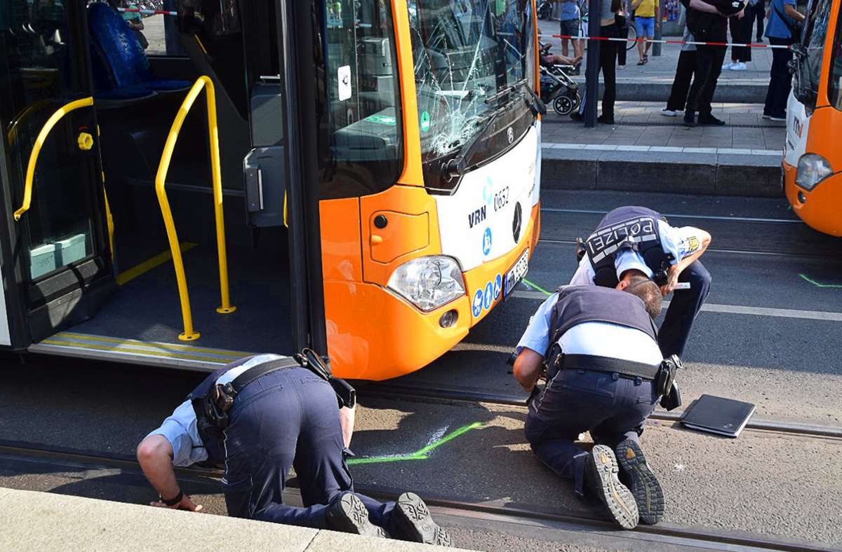 Unfall mit Linienbus in Heidelberg: Frau erliegt ihren Verletzungen