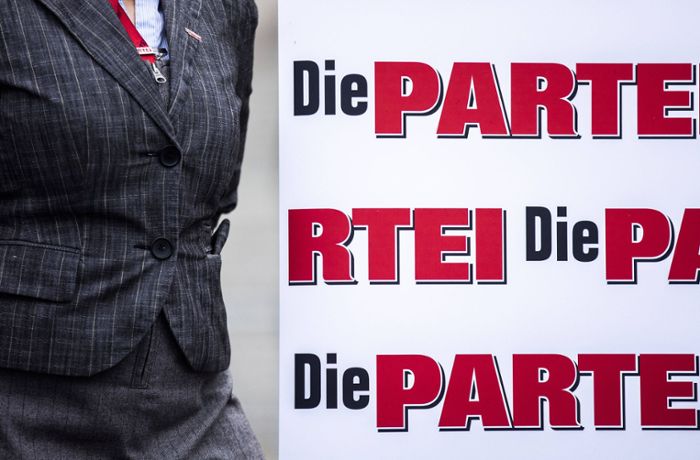 Spott nach Wahl-Debakel in Berlin: „Die Partei“ droht mit Bombenalarm und Helene Fischer