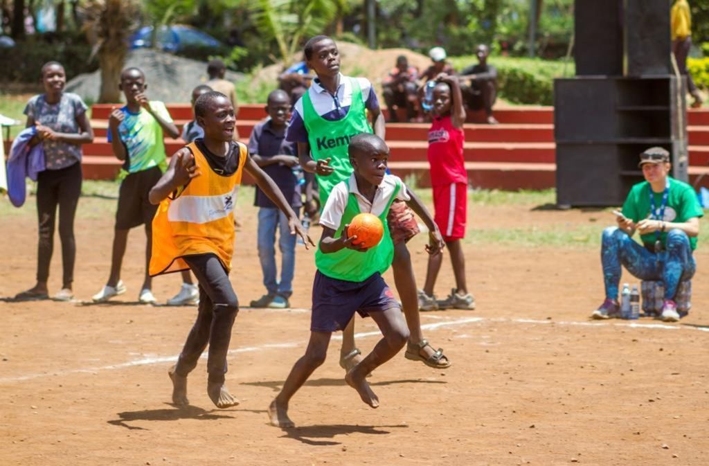 Spendenaktion für „Play Handball“: TVB Stuttgart geht neue Wege und unterstützt Handballer in Afrika