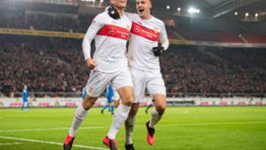 VfB-Stürmer macht VfB-Anhängerin glücklich