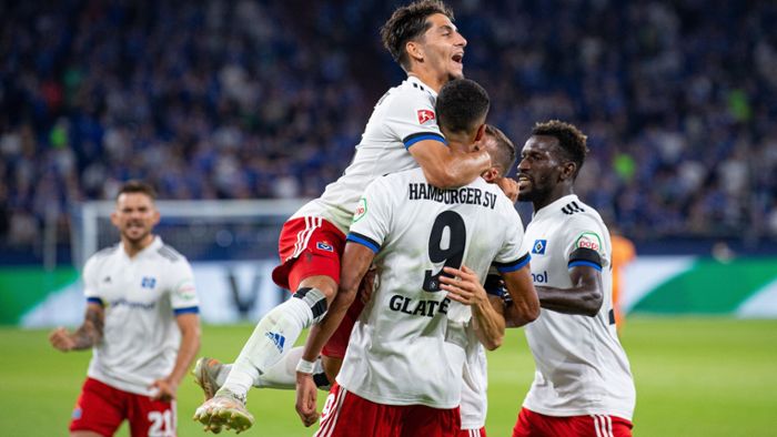 Hamburger SV gewinnt Auftakt beim FC Schalke 04
