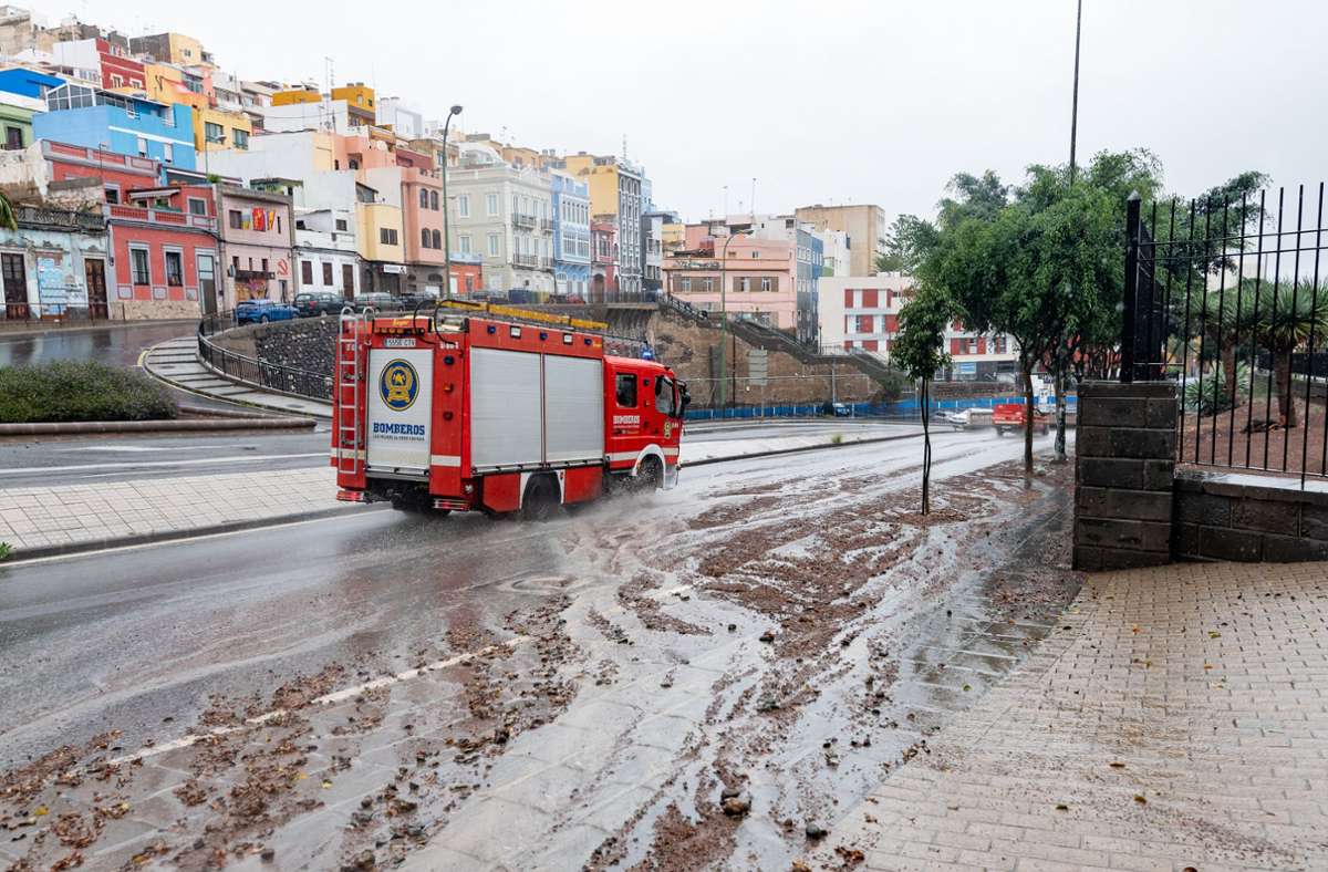 Auf den Inseln Gran Canaria, Teneriffa und La Gomera, La Palma und Hierro wurden Niederschläge von jeweils mehr als 100 Litern pro Quadratmeter registriert.