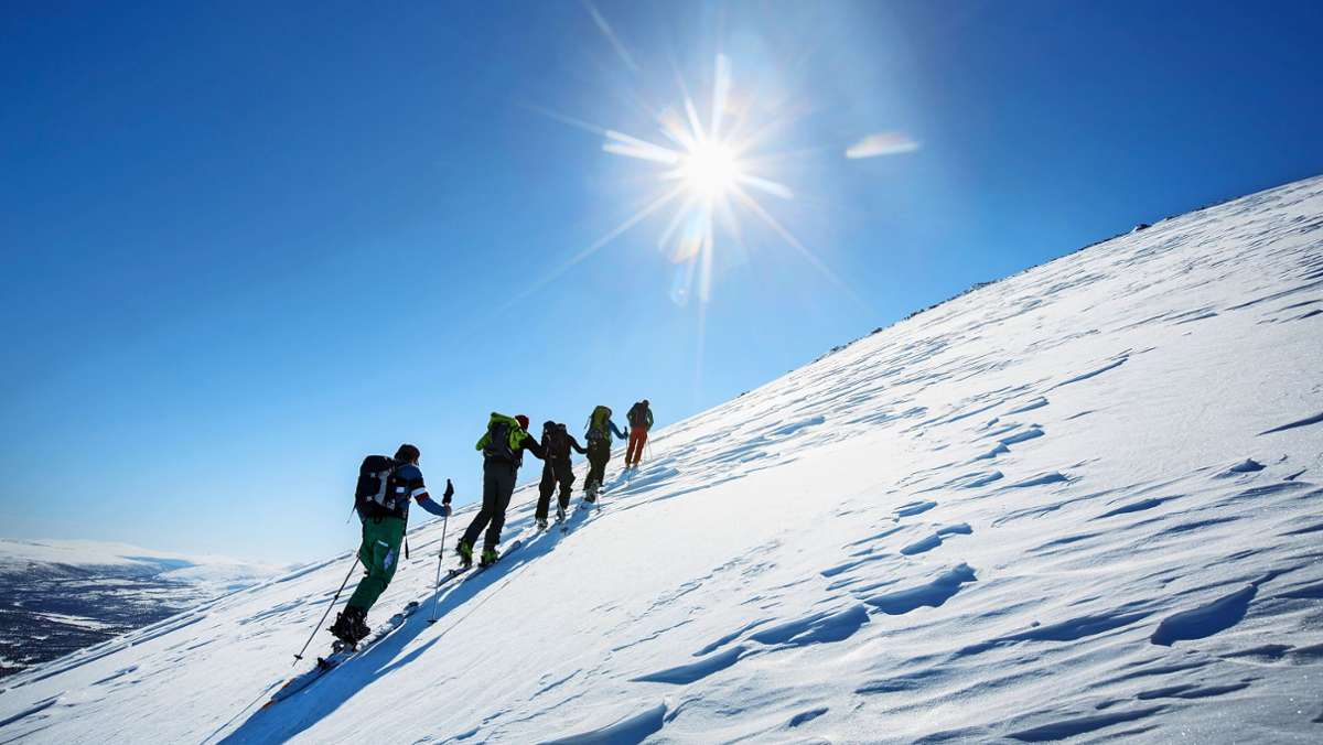 Anreise, Unterkunft, Skitouren: Wie geht nachhaltiges Skifahren?