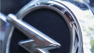 Unbekannte stehlen Opel Vivaro
