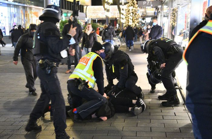 Gewalt in Mannheim: Zahl der verletzten Polizisten steigt nach Corona-Demo