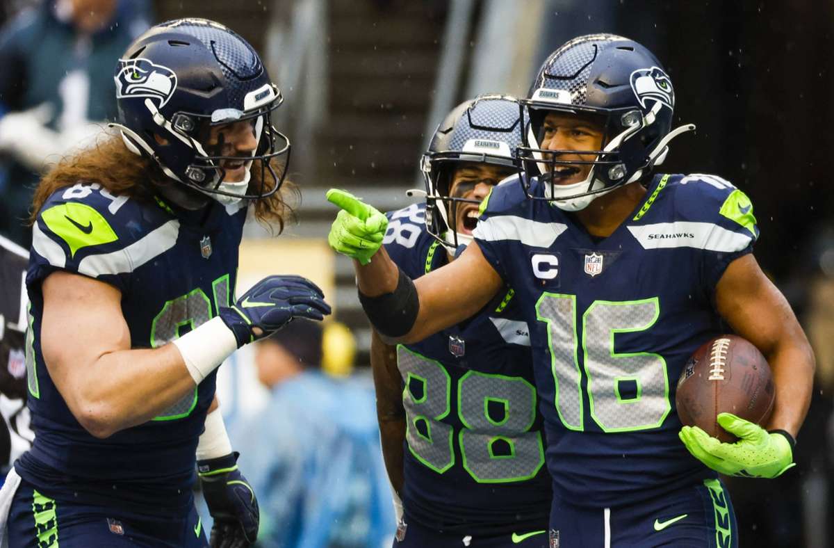 NFL American Football: Seattle Seahawks ziehen als letztes Team in die Playoffs