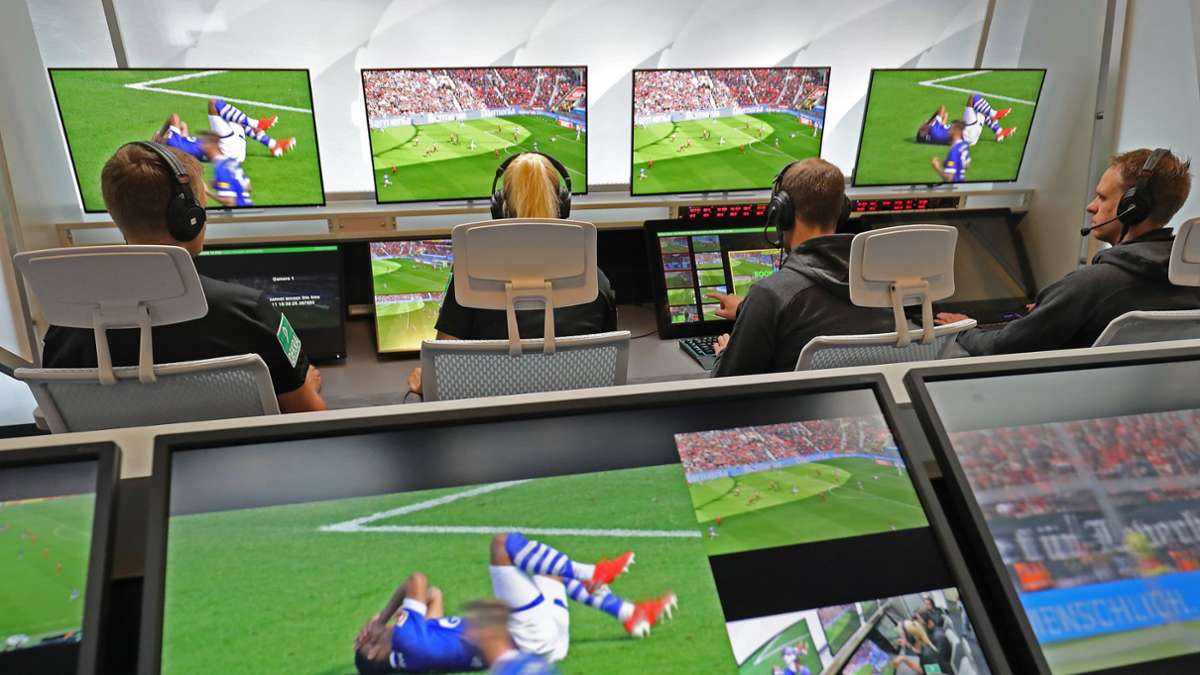 Fußball-Bundesliga: DFB denkt über Umzug der Kölner Videobeweis-Zentrale nach
