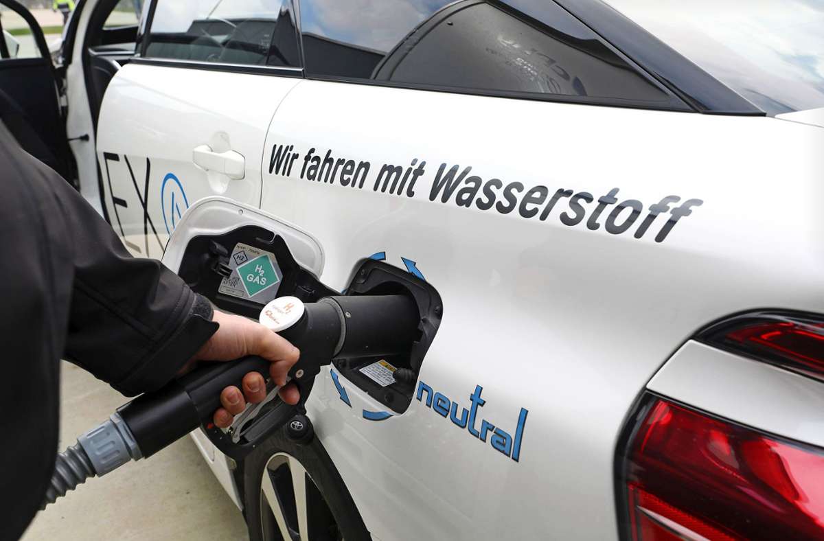 Daimler baut Fabrik für Brennstoffzellen: Daimlers kluger Strategiewechsel
