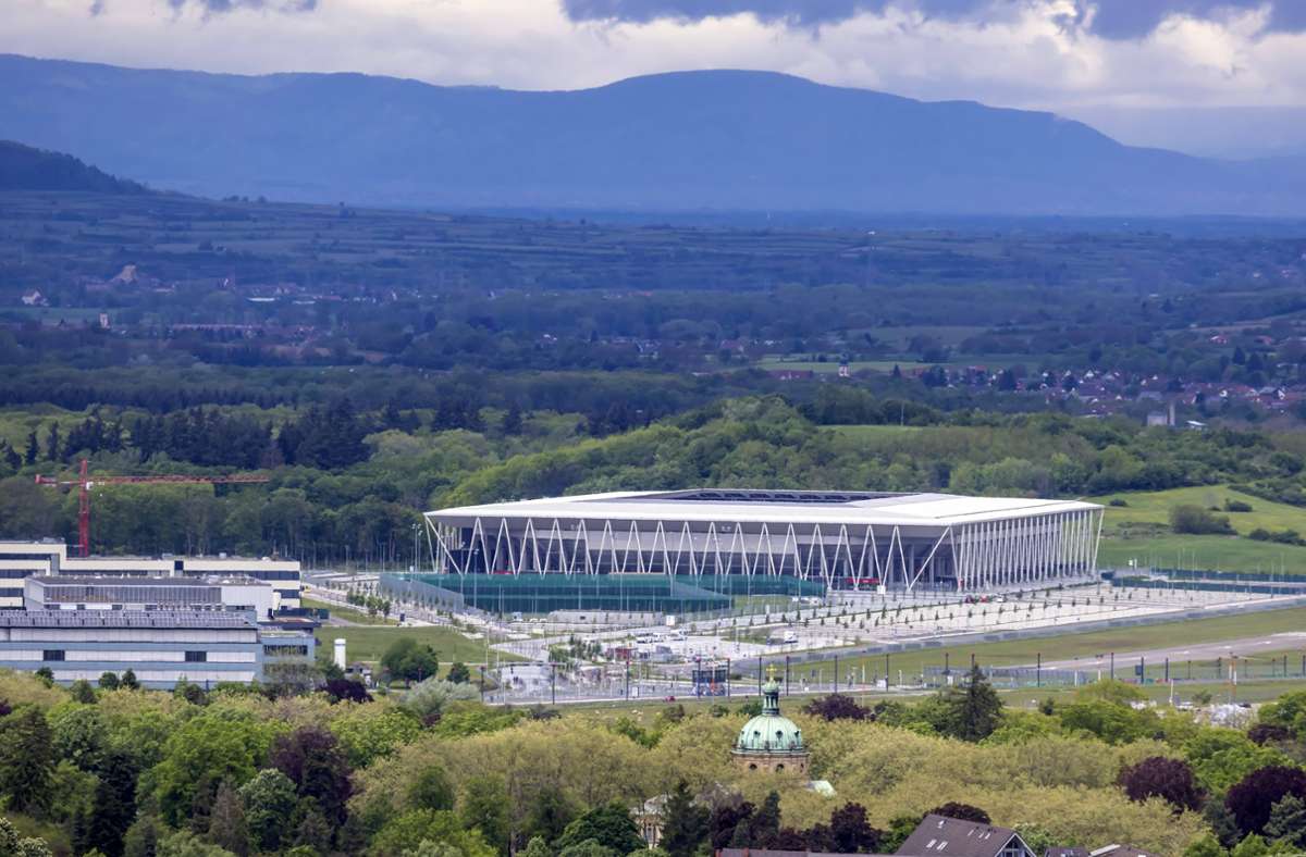 Idyllisch gelegen: Das neue Stadion des SC Freiburg im Nordosten der Stadt