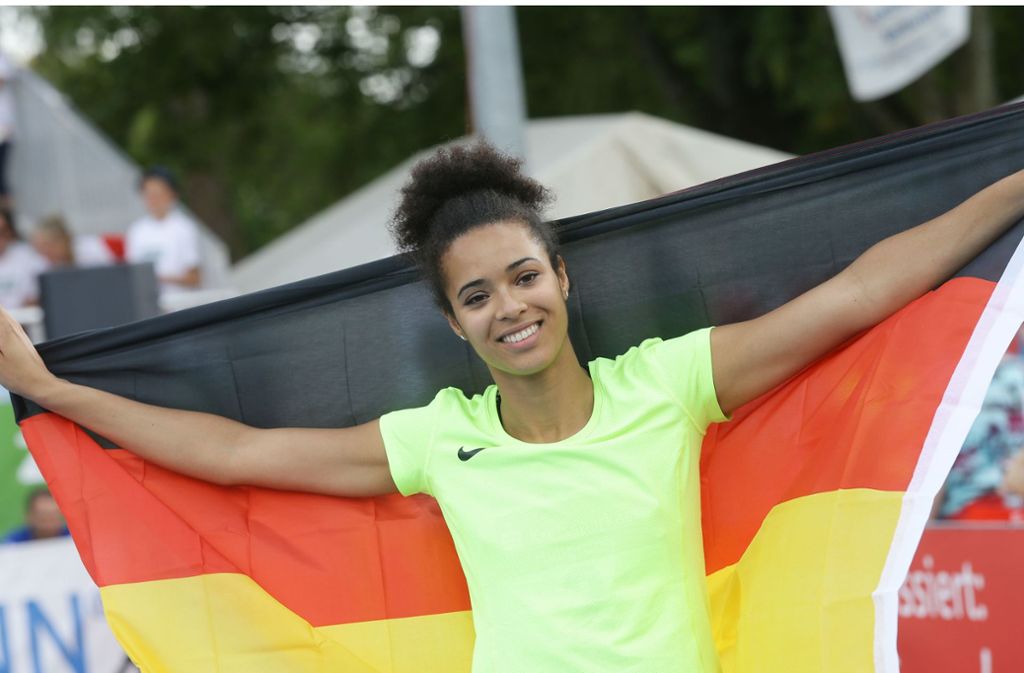 Hochspringerin Marie-Laurence Jungfleisch träumt weiter davon die deutsche Flagge bei den Olympischen Spielen hochzuhalten.