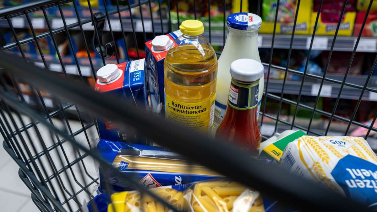 Lebensmittel werden teurer: Rewe-Chef rechnet mit weiteren Preissteigerungen