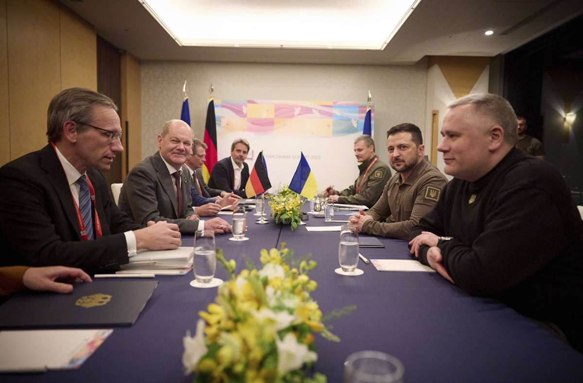 Erklärung am  Rande des Nato-Gipfels: G7-Staaten sagen der Ukraine langfristige Unterstützung zu