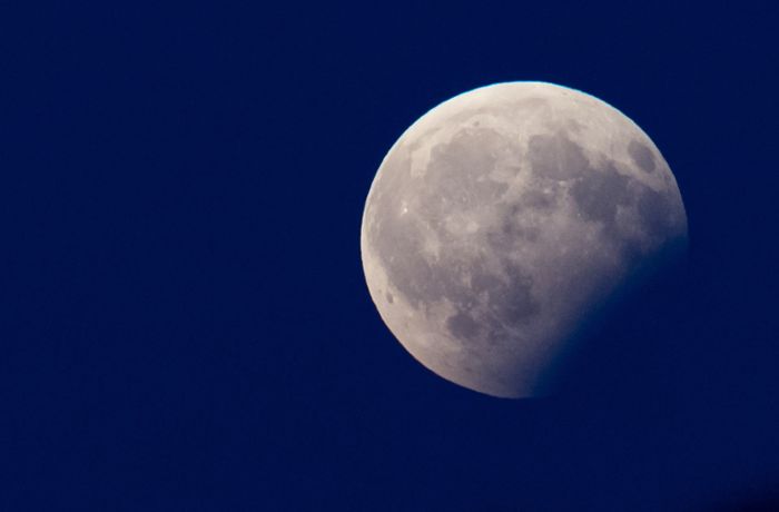 Neue Entdeckung von Astronomen: Die Erde hat  einen zweiten Mond