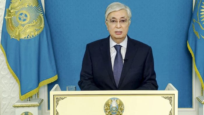 Präsident erteilt Polizei bei Protesten in Kasachstan Schießbefehl