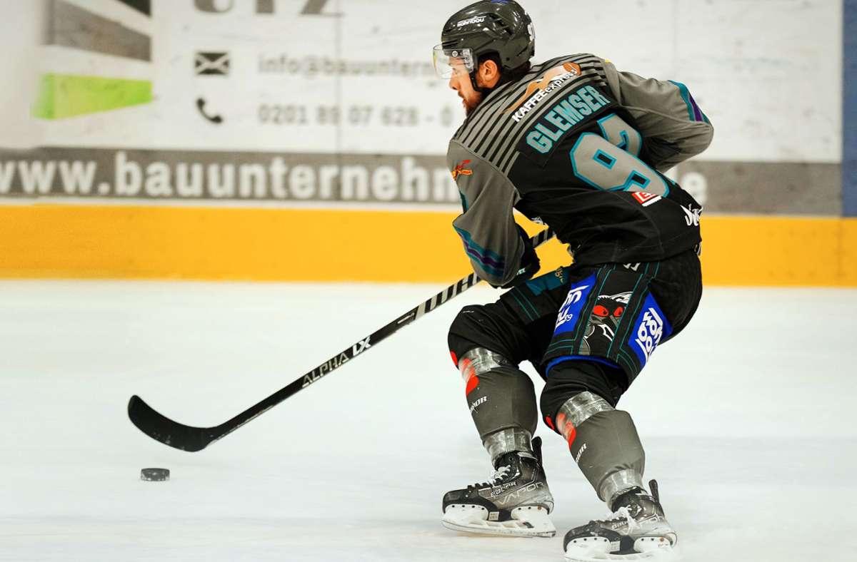 Mike Glemser spielte in der Jugend in Stuttgart und Bietigheim – nun ging seine Eishockey-Karriere auf tragische Art und Weise zu Ende. Foto: Imago/Michael Gohl