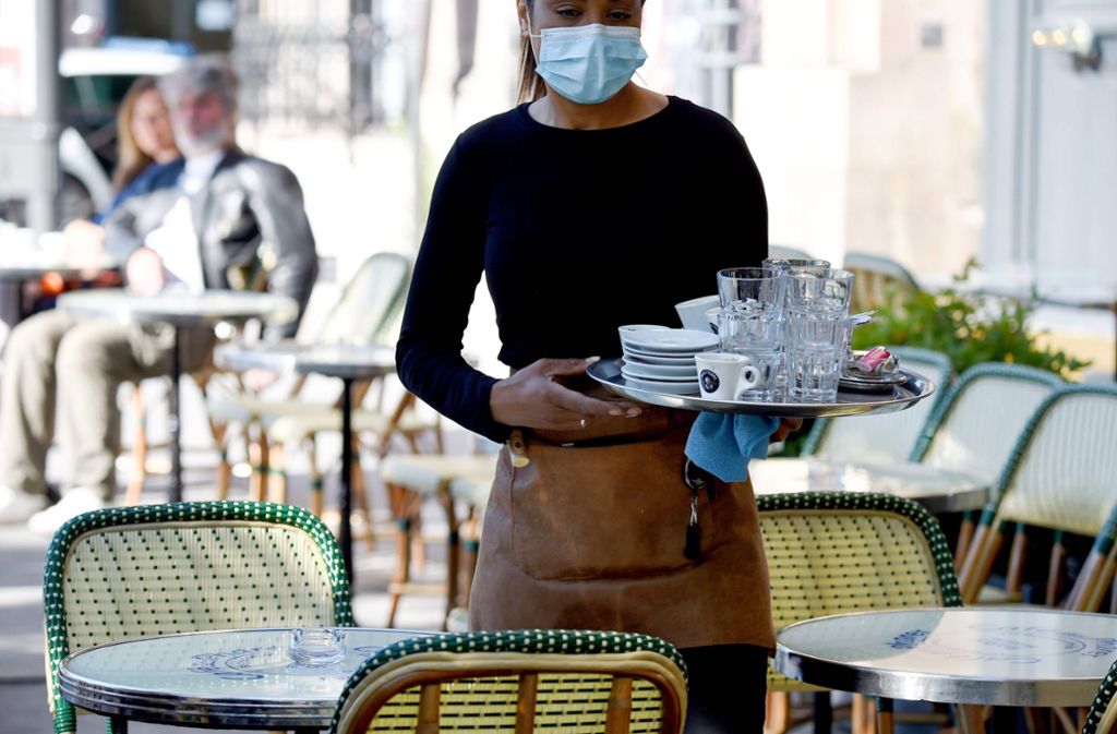 Café und Bistros öffnen wieder: Paris findet seine Lebensfreude wieder