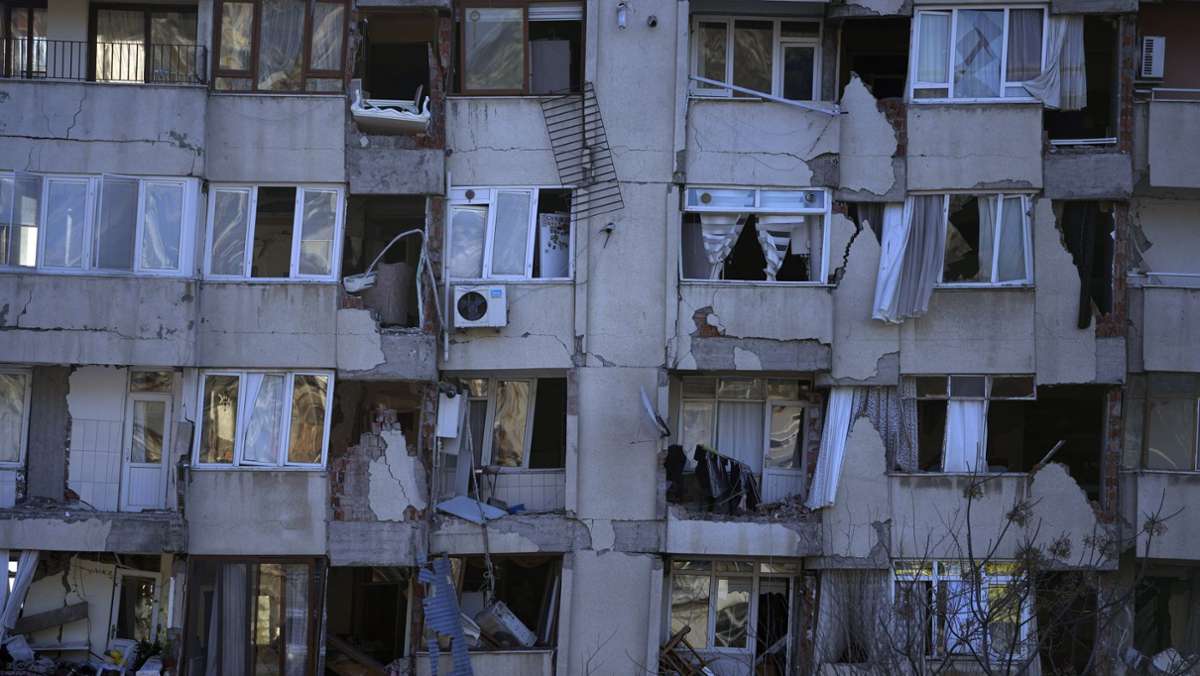 Erdbeben im türkisch-syrischen Grenzgebiet: Zahl der Toten steigt auf mehr als 22.000