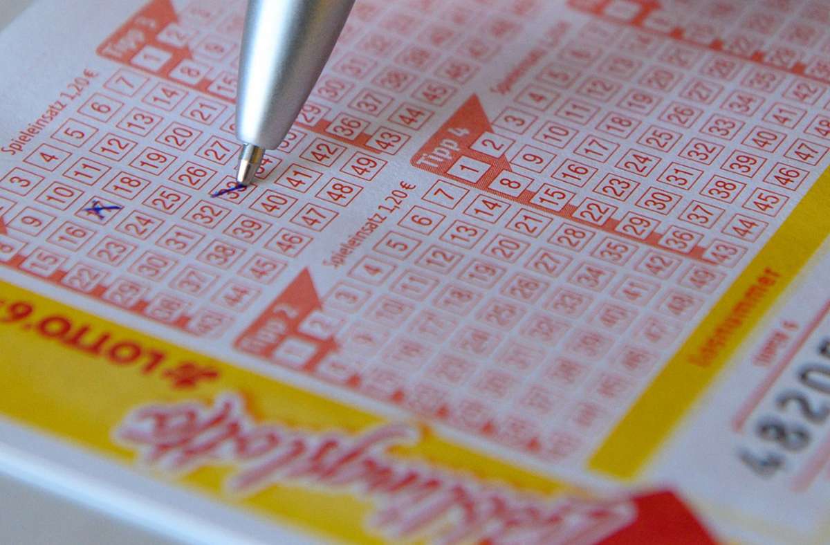 Ein Spieler holte seinen Lottogewinn nicht ab. (Symbolbild) Foto: dpa/Klaus-Dietmar Gabbert