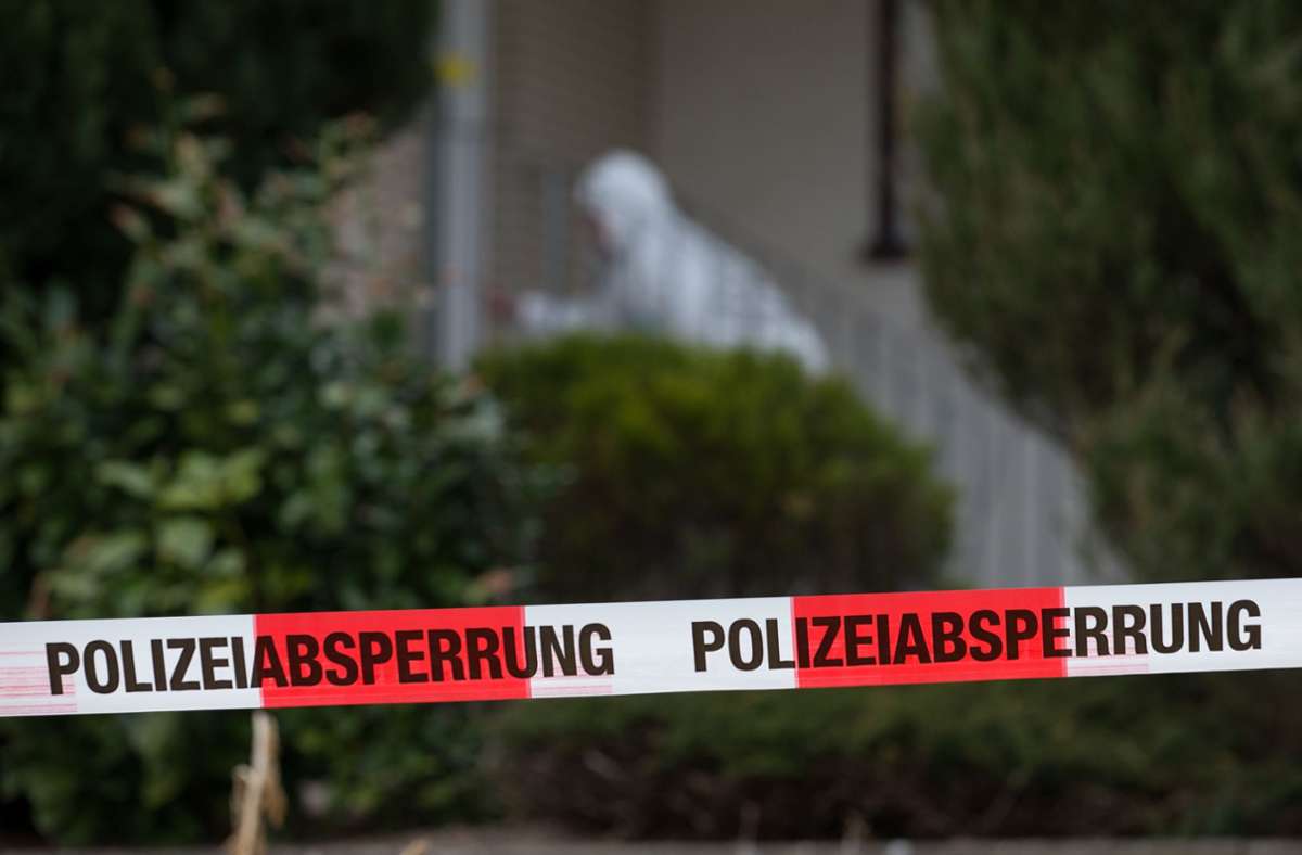 Ulm: Toter bei Dachstuhlbrand in Gemeindehaus aufgefunden