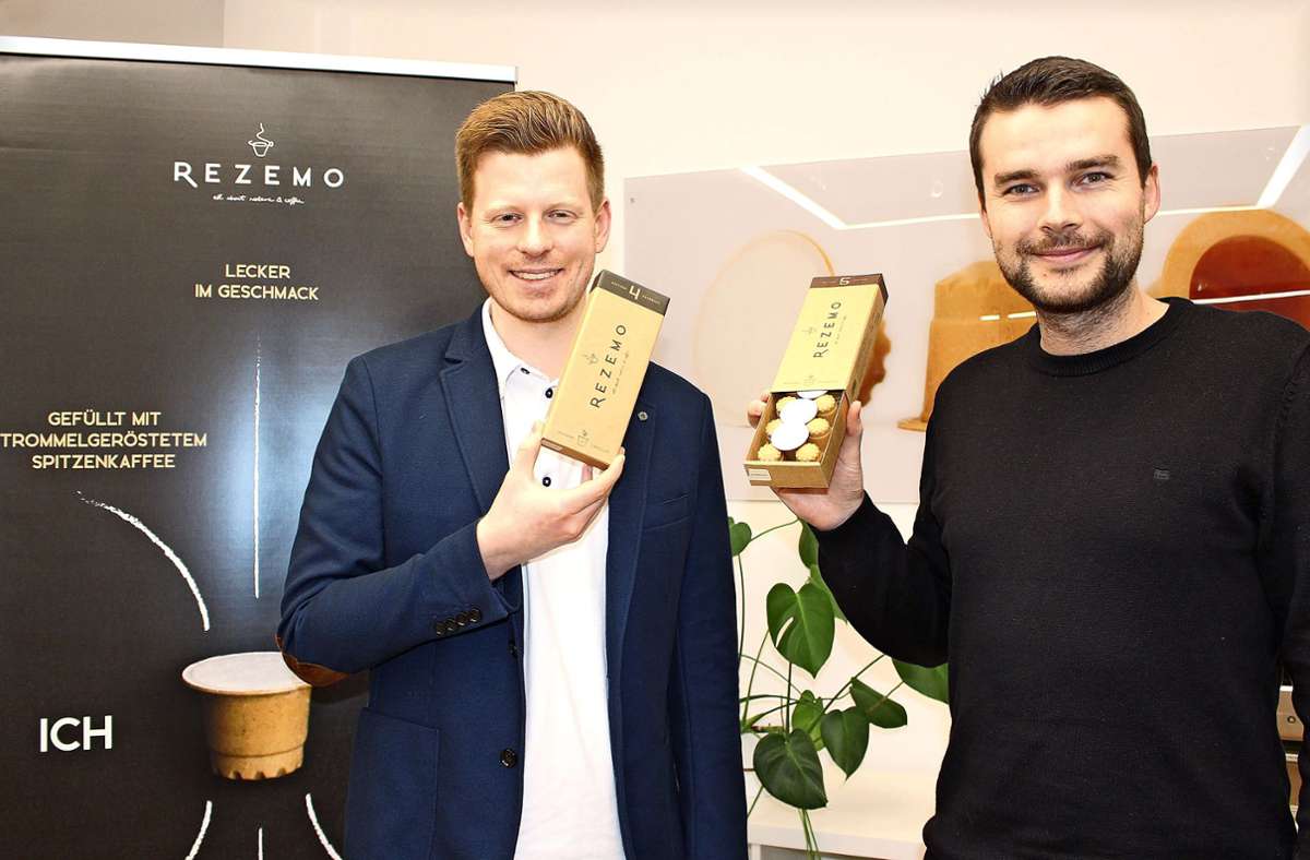 Firma Rezemo aus Bernhausen: Sie produzieren nachhaltige Kaffeekapseln aus Holz