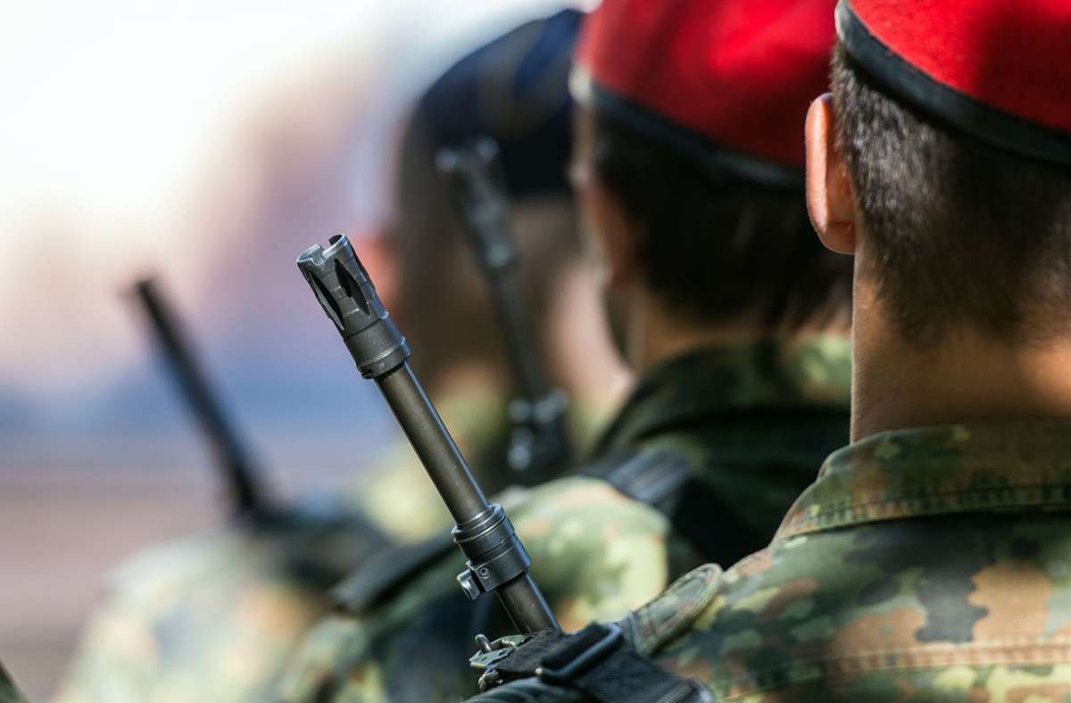 Rechtsextremismus in der Bundeswehr: Wehrbeauftragte: 477 neue Verdachtsfälle in Truppe