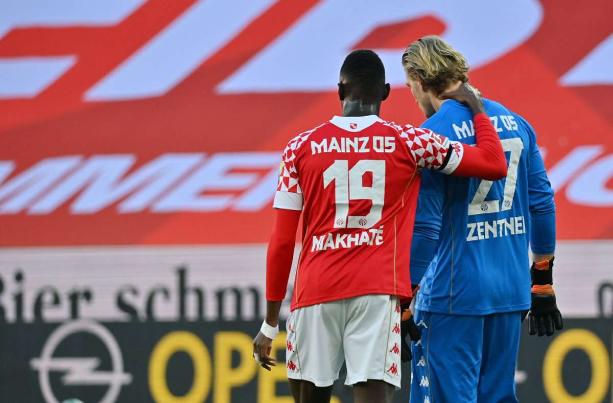 1. Bundesliga: Augsburg stoppt Mainzer Aufholjagd