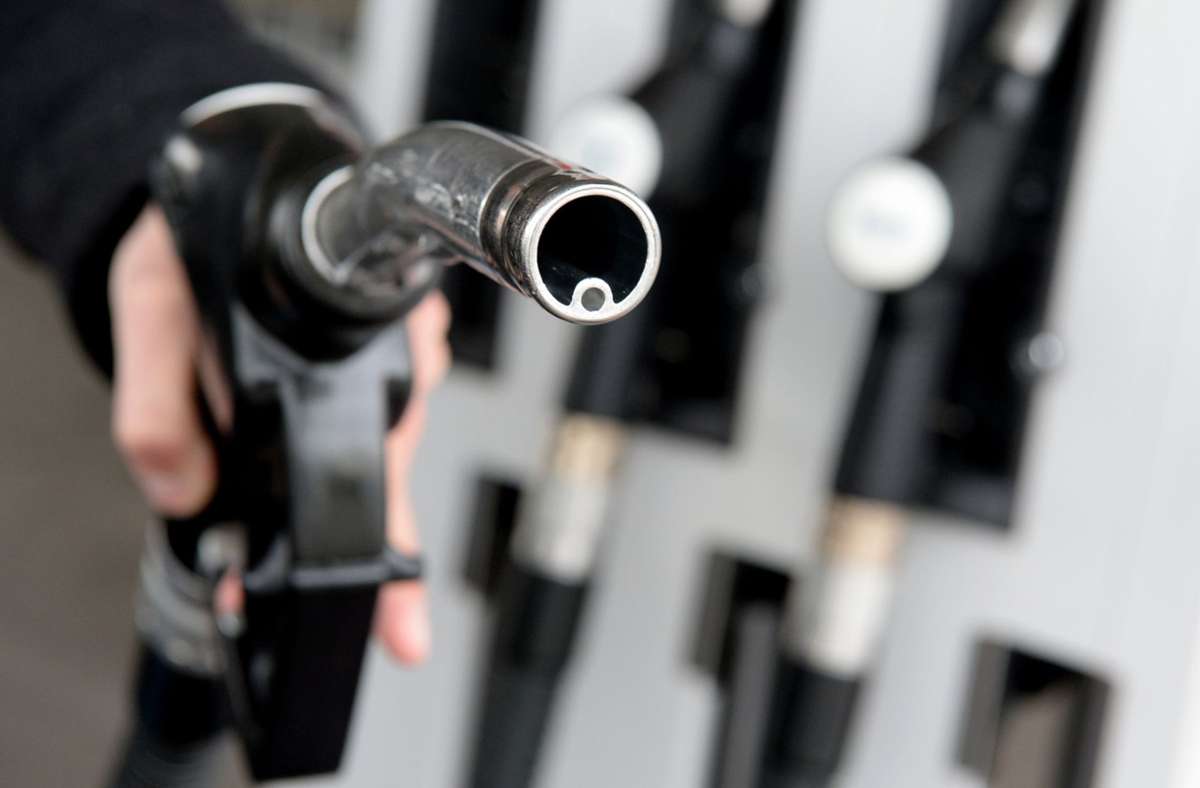 Diesel und Benzin: Spritpreise gehen leicht zurück