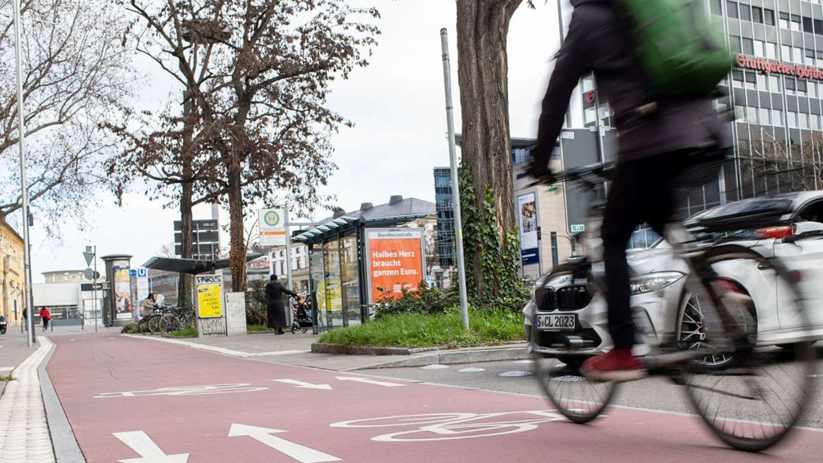 Radfahren  in Stuttgart: Stadt entschärft Radweg-Engpass